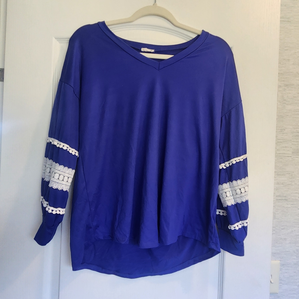 Lovely Melody Blue Women's Top with Lace Detail Size S EUC*